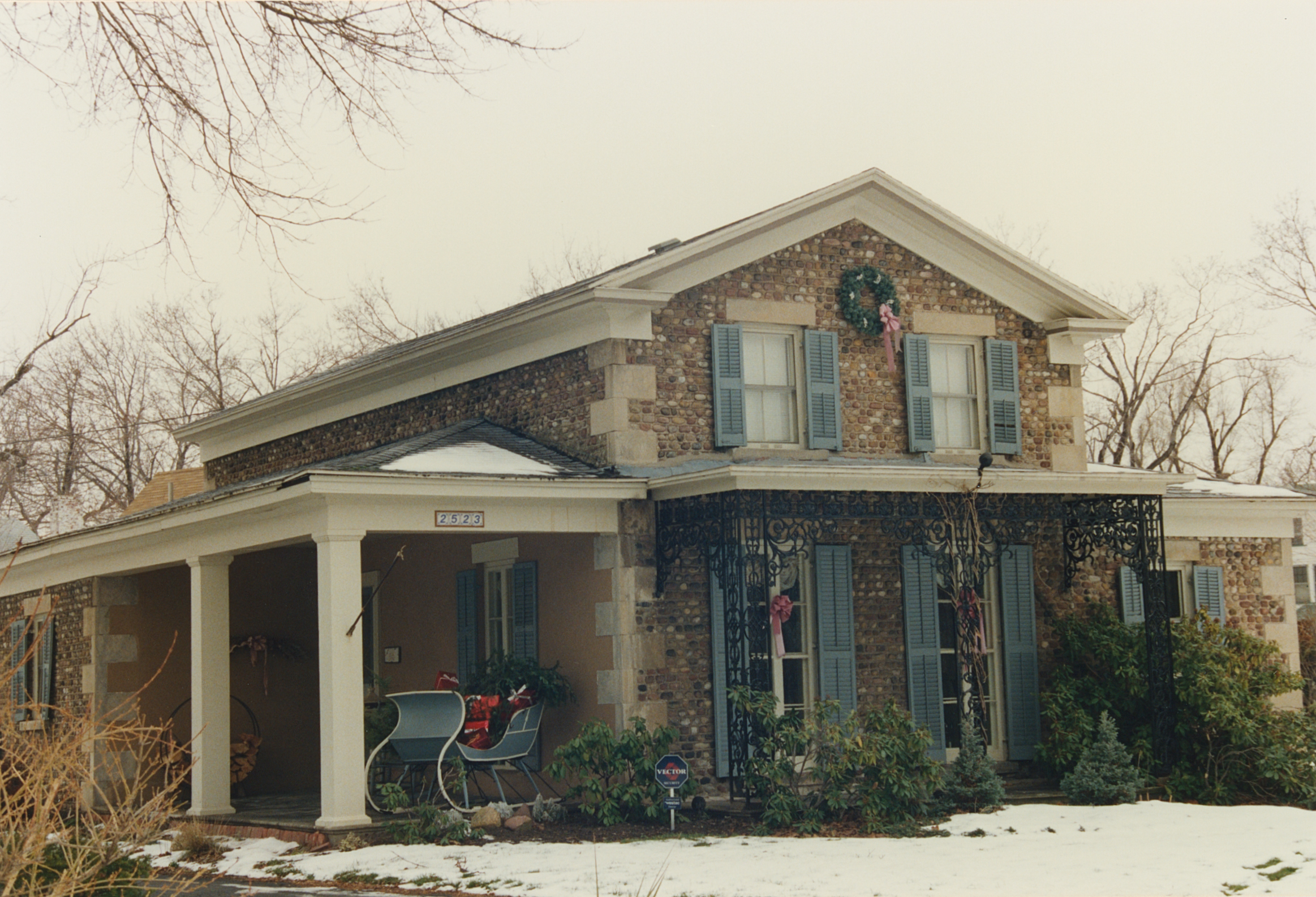 Iro-2 2523 St Paul Blvd 3